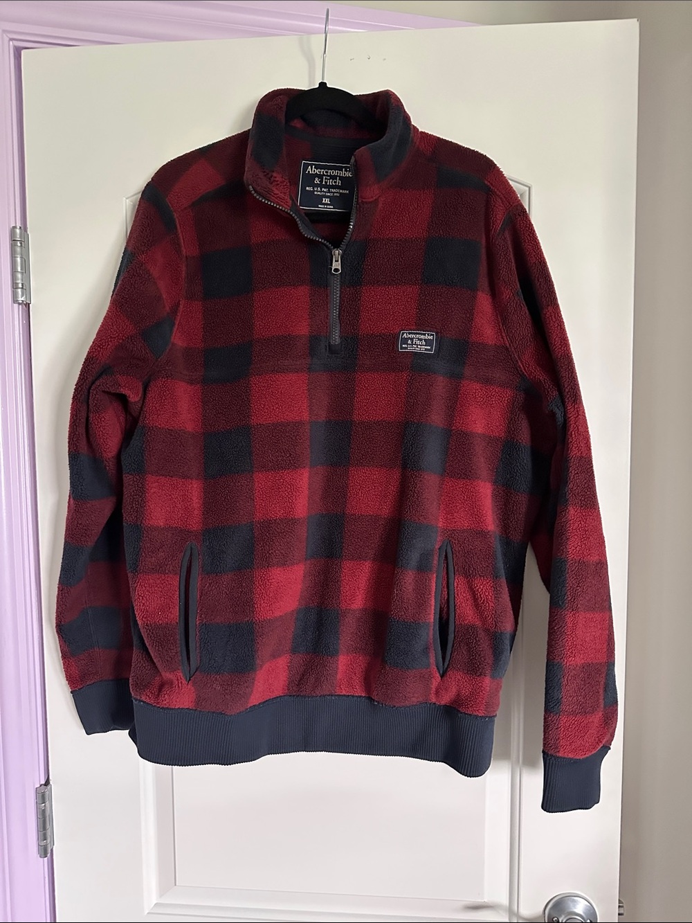 Abercrombie & Fitch Men's Red and Black Buffalo Check Half-Zip Pullover